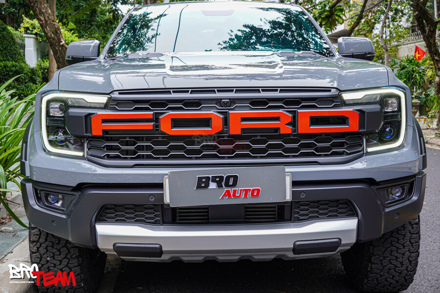 Dán Decal chữ FORD