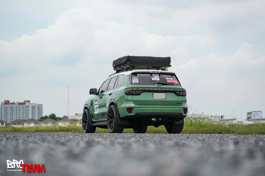 Dán đổi màu xe Ford Everest