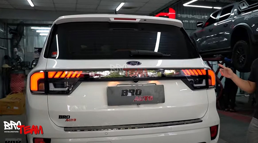 Dán phim 3M Crystalline cho Everest chính hãng