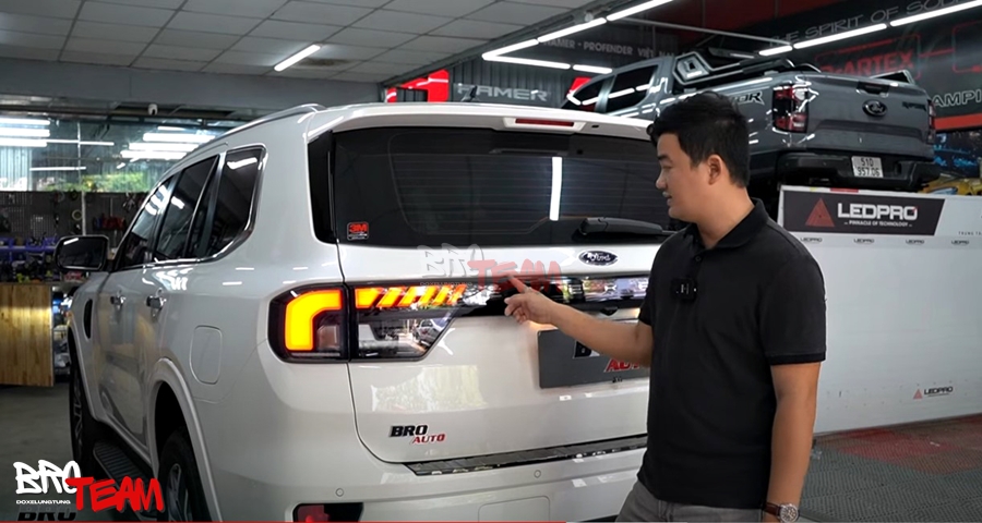 Dán phim 3M Crystalline