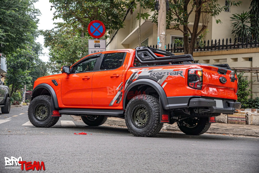 tem Raptor 3.0 V6 đẹp