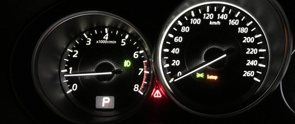 đèn cảnh báo hình tam giác có dấu chấm than