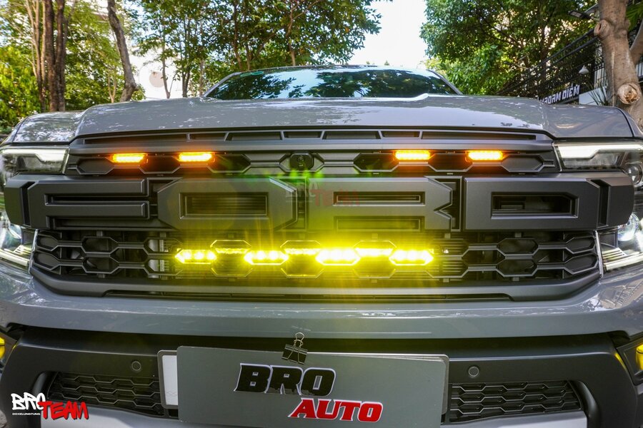 Nâng cấp đèn led định vị Ranger Raptor an toàn