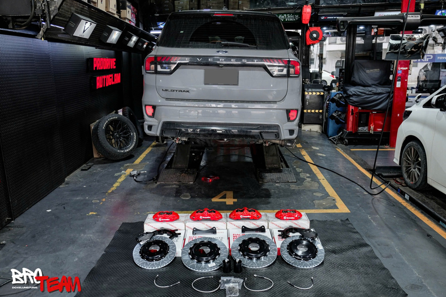 Đồ chơi Ford Everest cao cấp nhập Thái