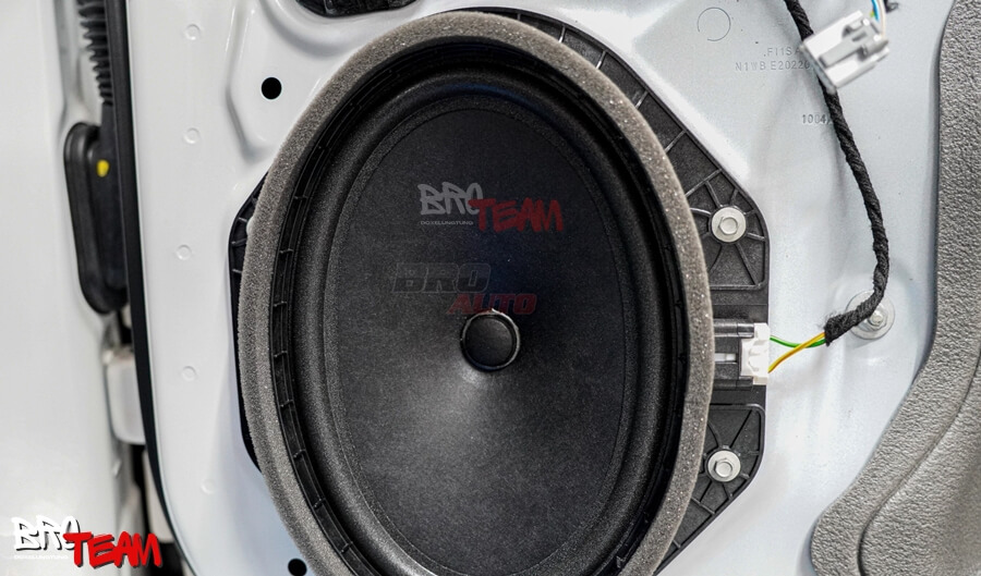 loa cánh Ford Everest