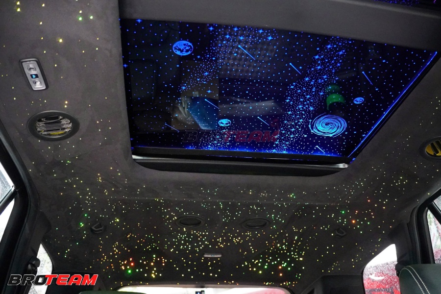 Độ trần sao băng ô tô Ford Everest Platinum