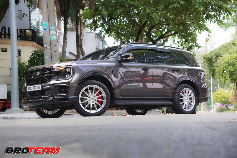 Độ xe Ford Everest full phụ kiện