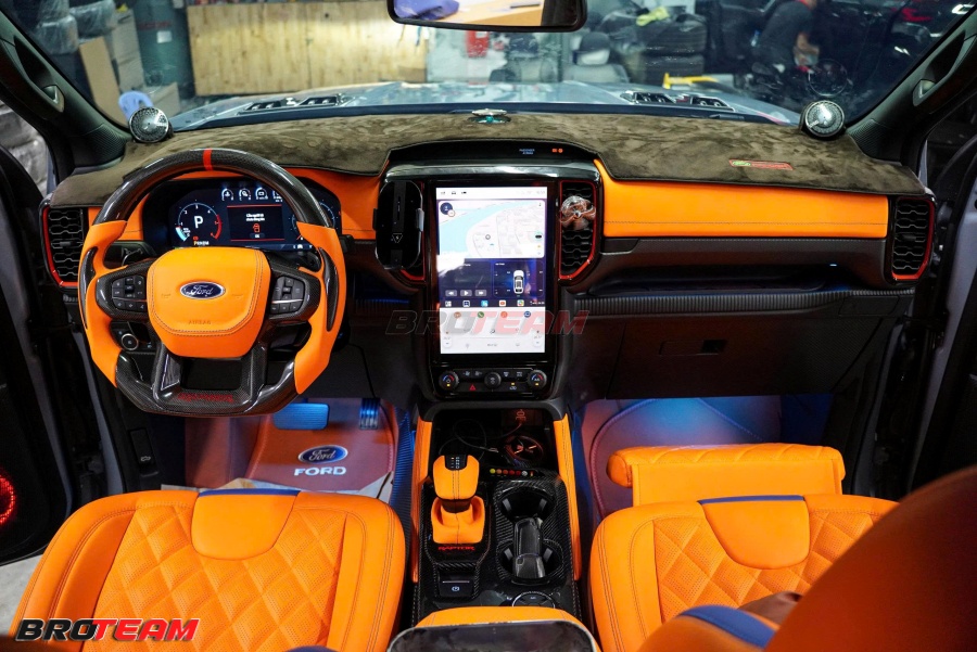 Đổi Màu Nội Thất Ford Ranger Raptor V6