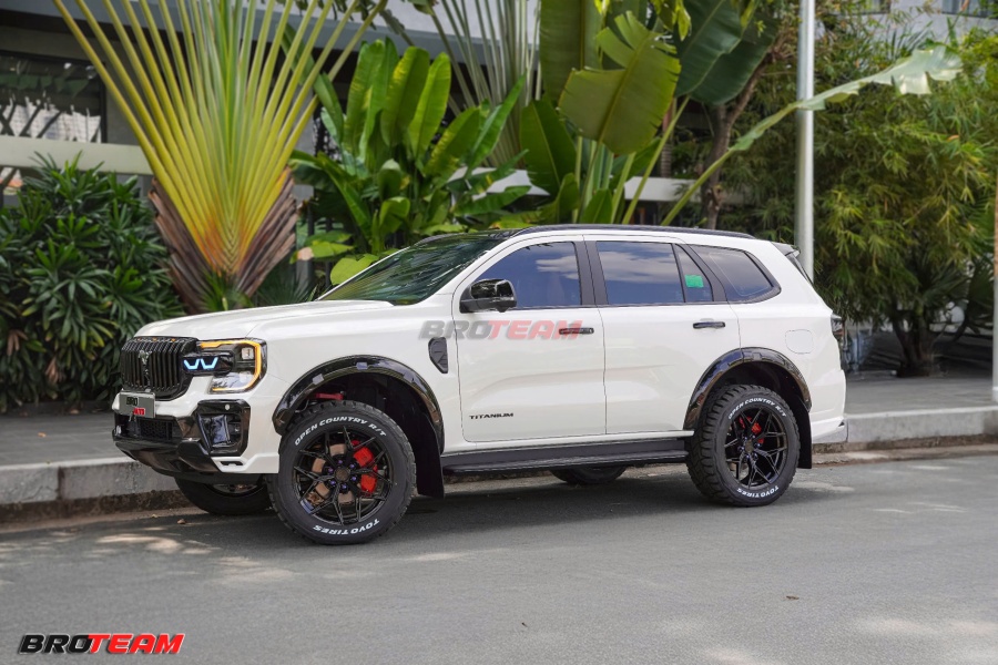 Ford Everest 2026 độ