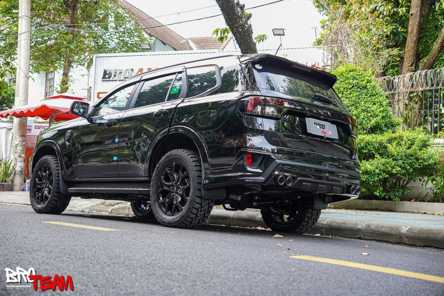 Ford Everest độ phụ kiện