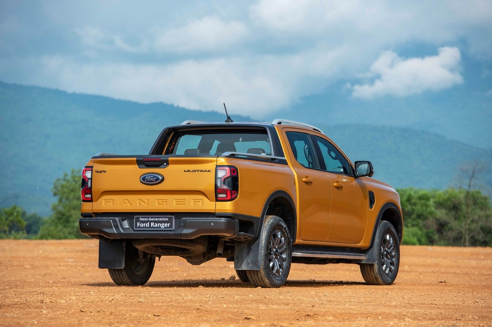 Xe bán tải Ford Ranger giá bao nhiêu