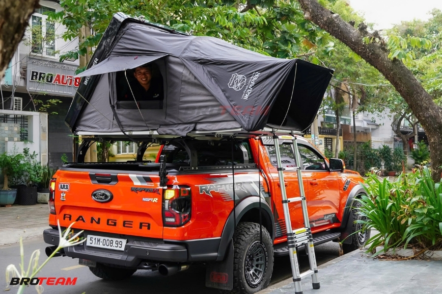 Hoàn thiệm tổng thể Ford Ranger Raptor Khi Độ Lều Camping khi bung lều