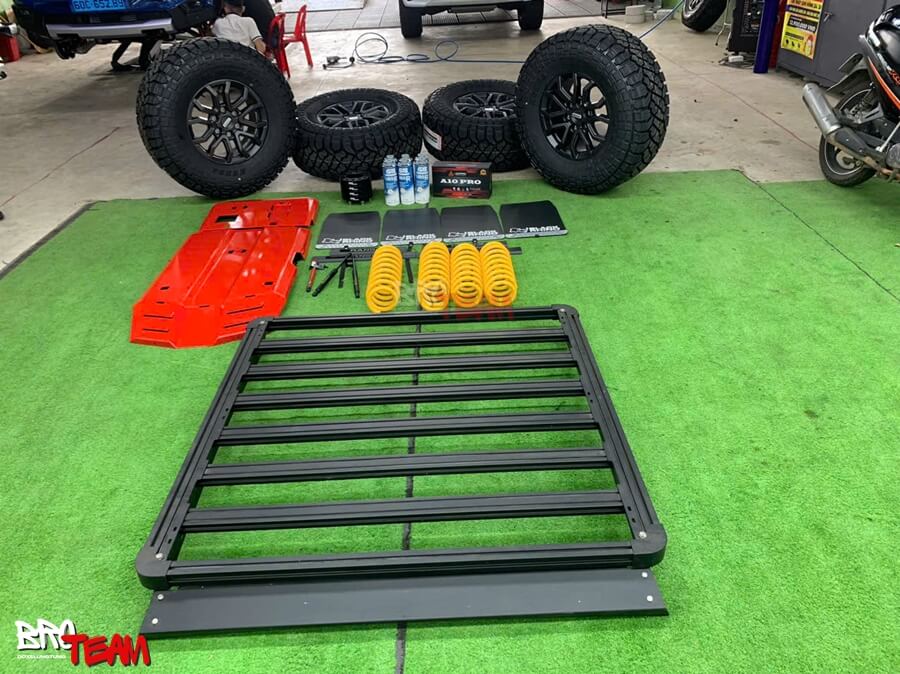 Ford Raptor độ phụ kiện