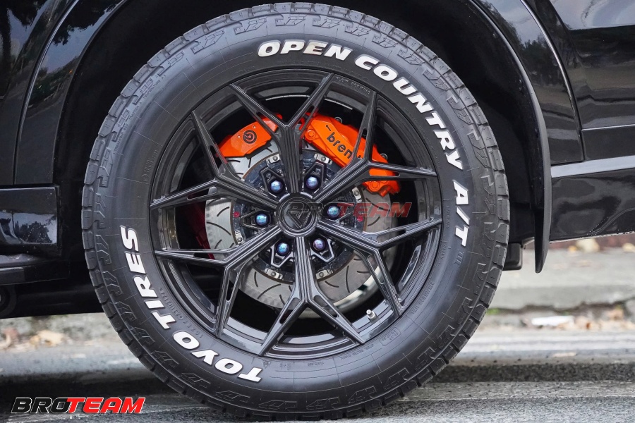 Ford Everest độ lốp Toyo Open Country A/T III