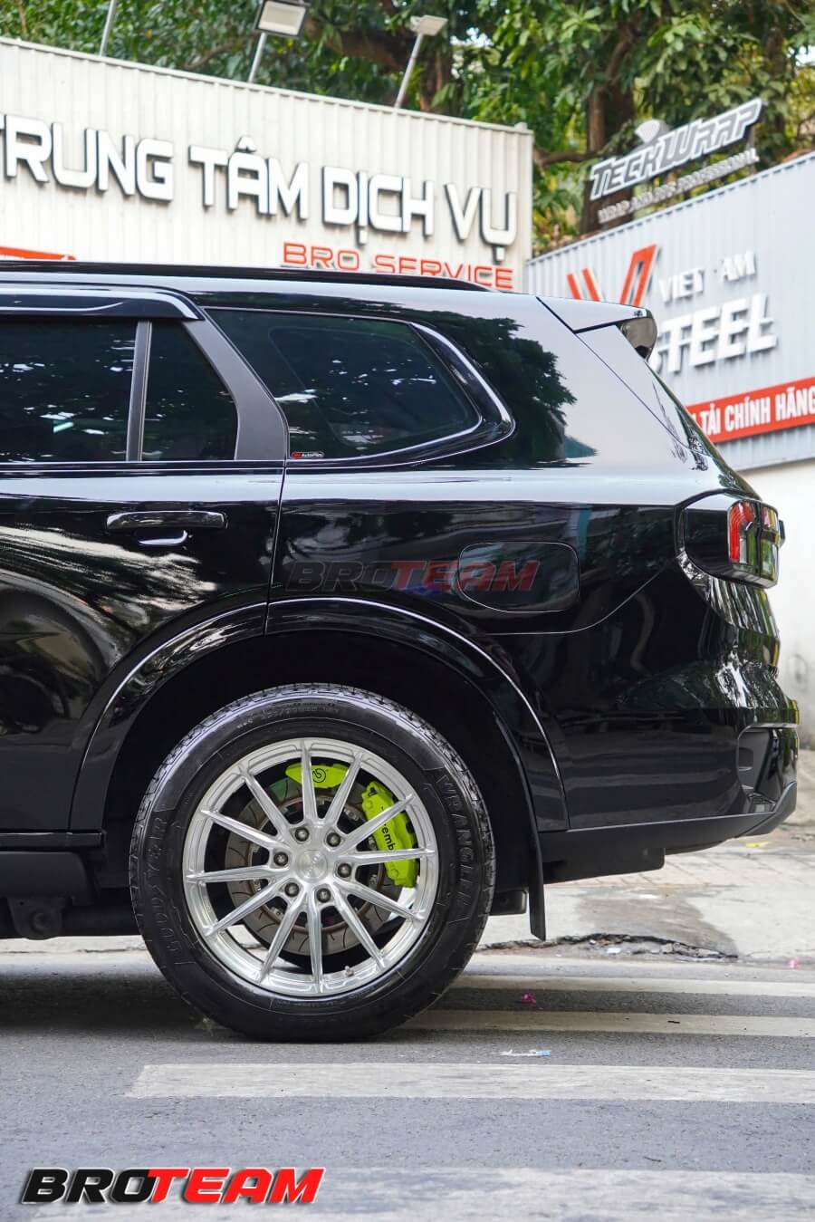 Ford Everest độ mâm lốp