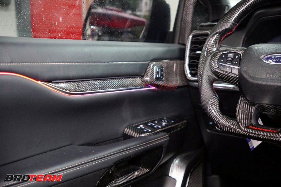 LED nội thất đa màu viền cửa