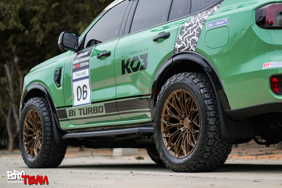 Lốp BFGoodrich All-Terrain T/A KO2 LT275/55R20