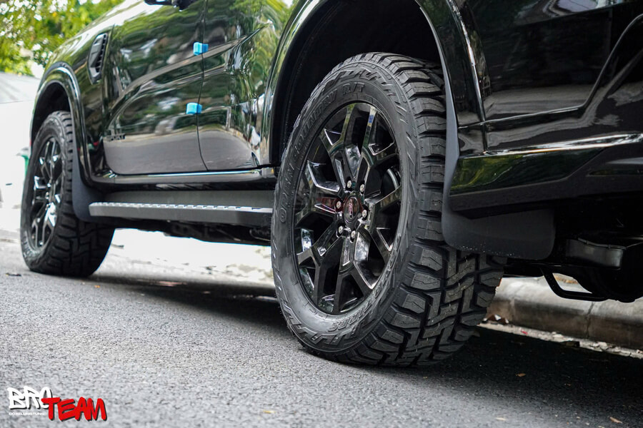 Lốp ô tô offroad xe Ford Everest dòng TOYO OPRT Nhật Bản