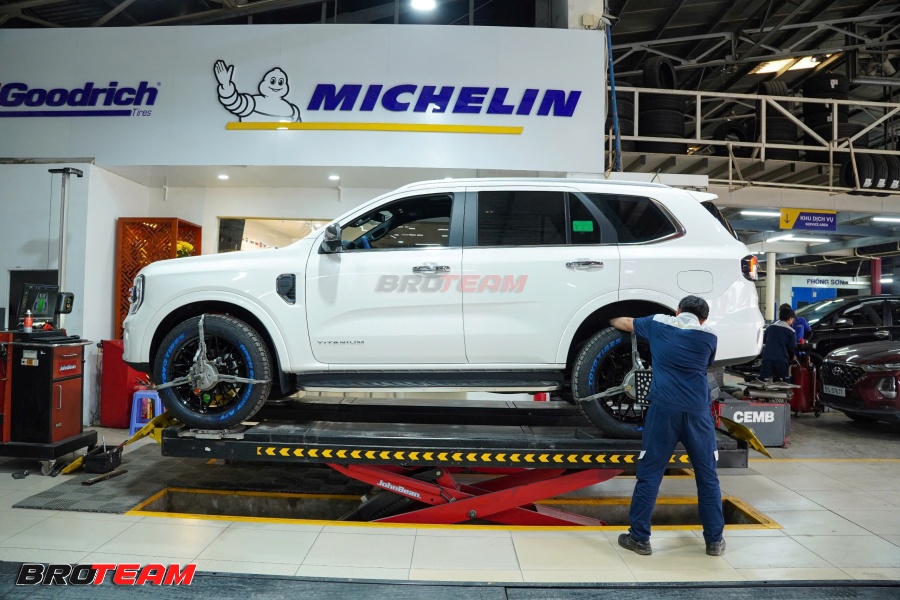 Mâm hợp kim Everest