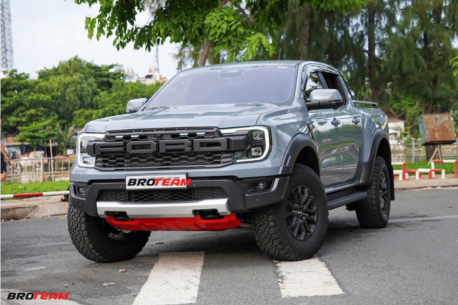 Mặt calang FORD độ xe bản tải giúp xe mạnh mẽ và hiện đại