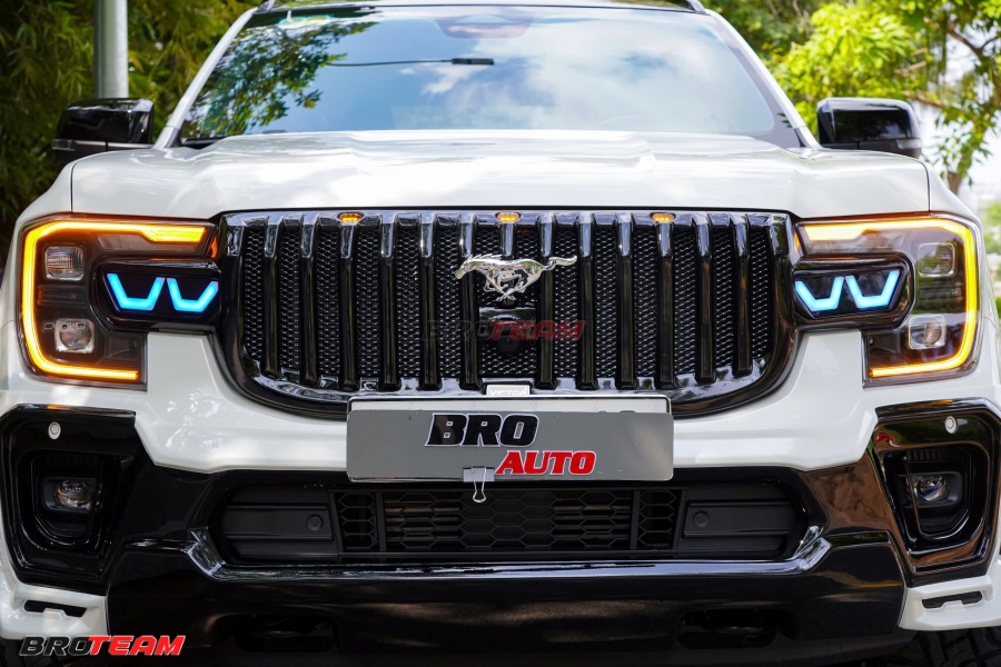 Mặt calang Victor V2 phong cách BMW cho Ford Everest 2026