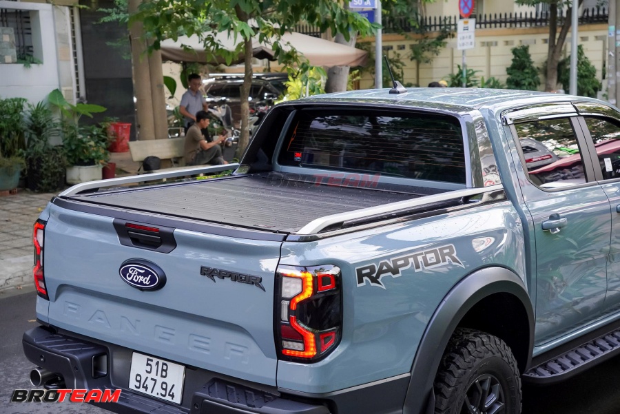Nắp Thùng Cuộn Điện Option 4x4