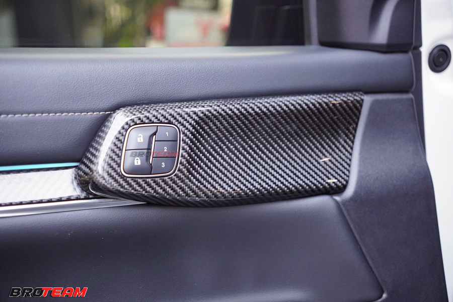 Ốp nội thất Carbon Fiber Ford Everest