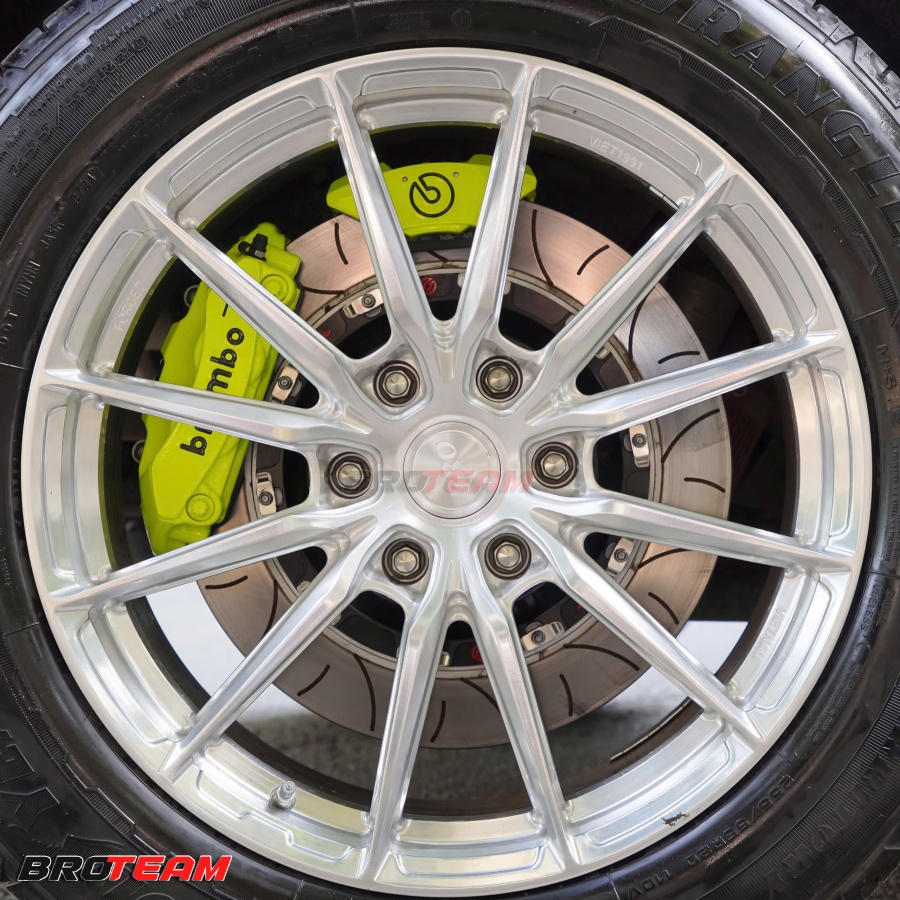 Phanh Brembo nổi bật