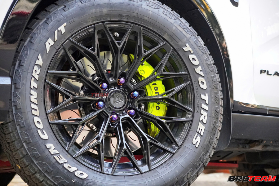 Phanh đĩa Brembo 19Z 6 Piston cho Ford Everest