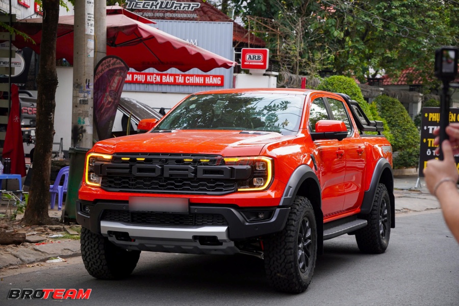 Phụ kiện độ xe Ford Ranger Raptor 2026 tiện ích