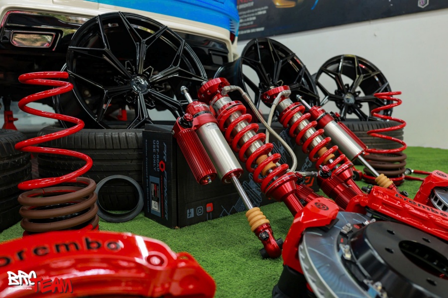 Độ phuộc hạ gầm Ford Everest