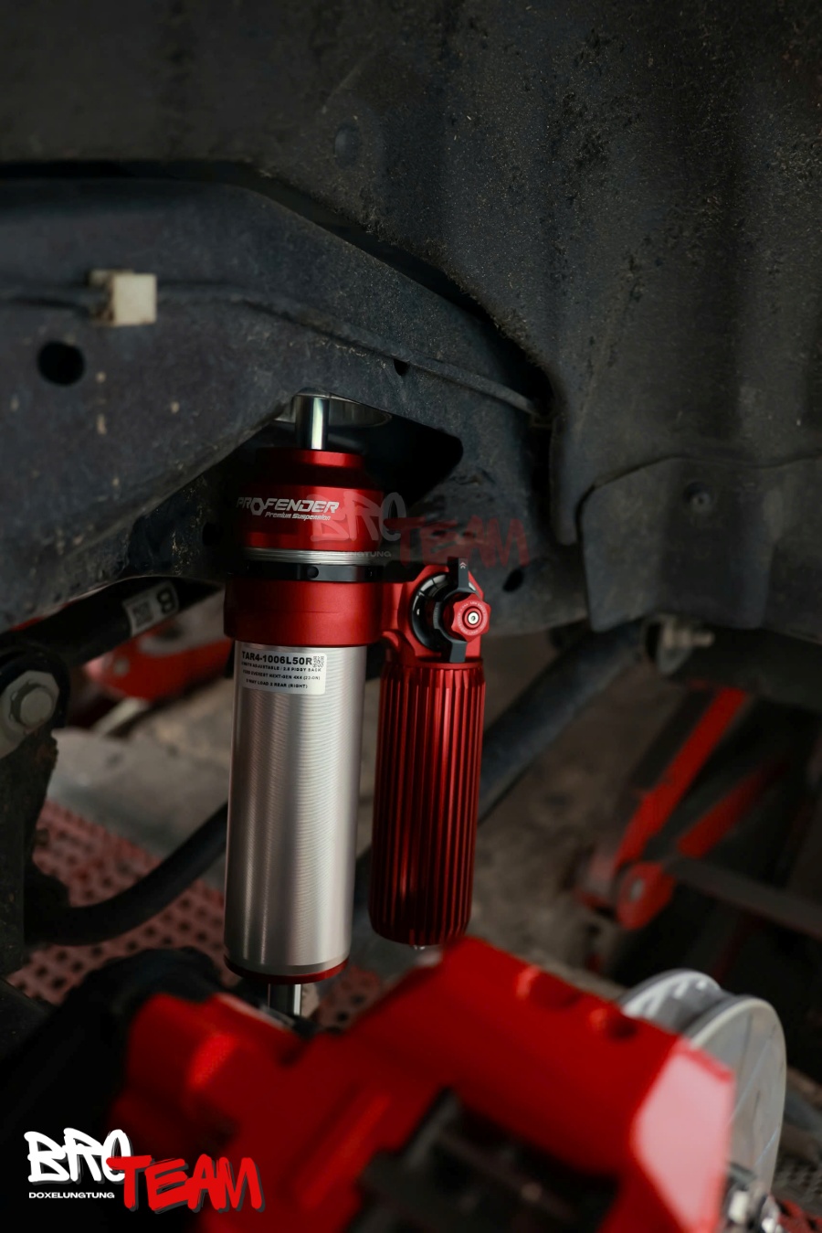 Phuộc Profender 3Way chỉnh 3 chế độ cho Everest