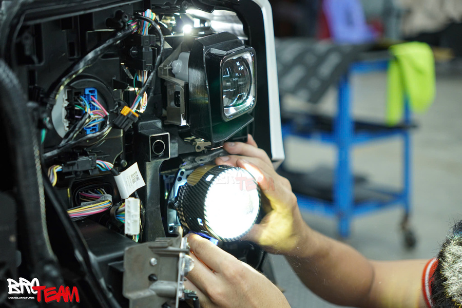 Độ đèn Ford Ranger Raptor chính hãng