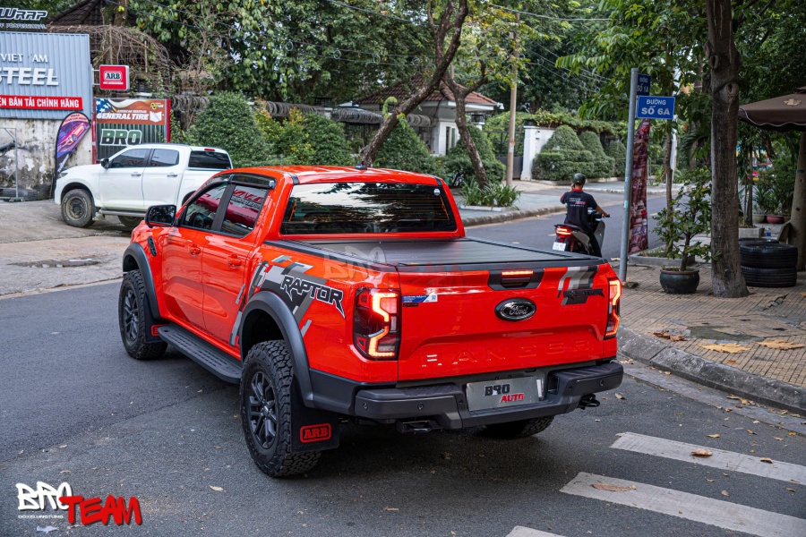 tem Raptor 3.0 V6 độc đáo