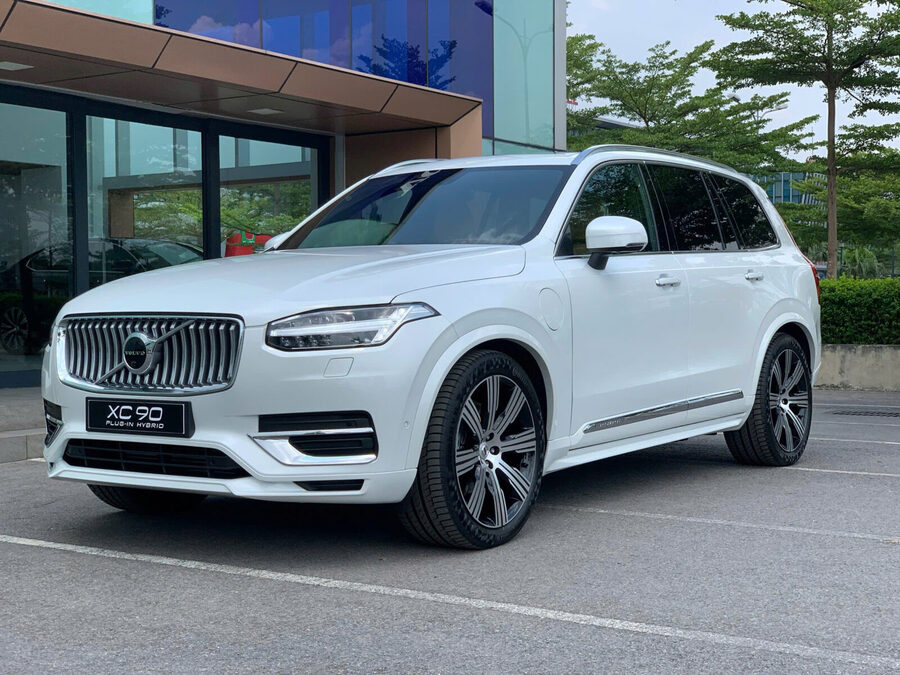 Volvo XC90 Plug-In Hybrid Ultra 2025