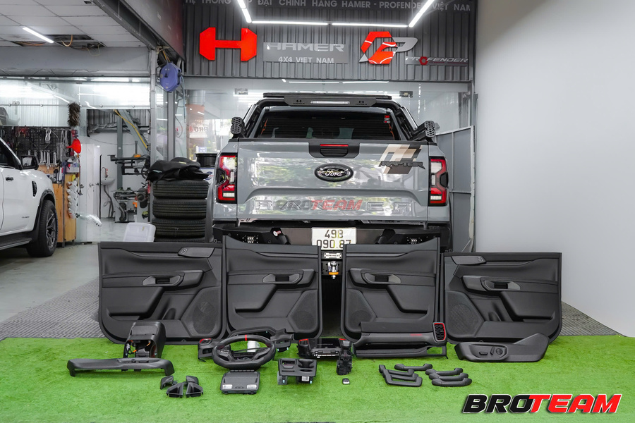 Ốp nội thất carbon mờ Ranger Raptor