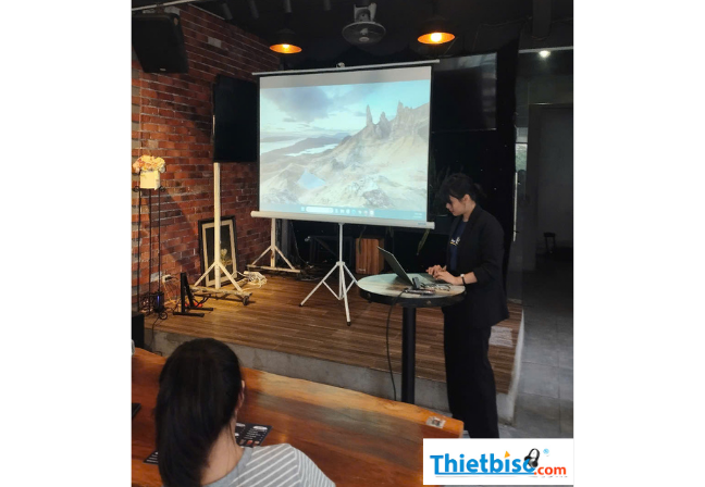 thuê máy chiếu hà nội