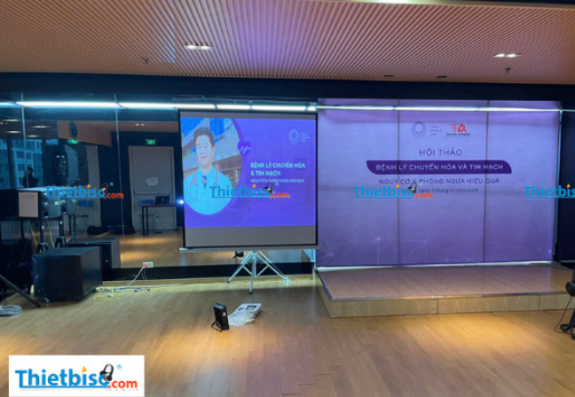 thuê máy chiếu hà nội