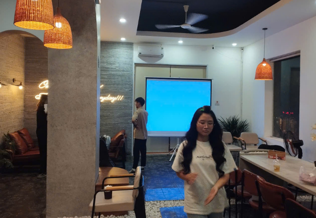 Thuê máy chiếu hà nội