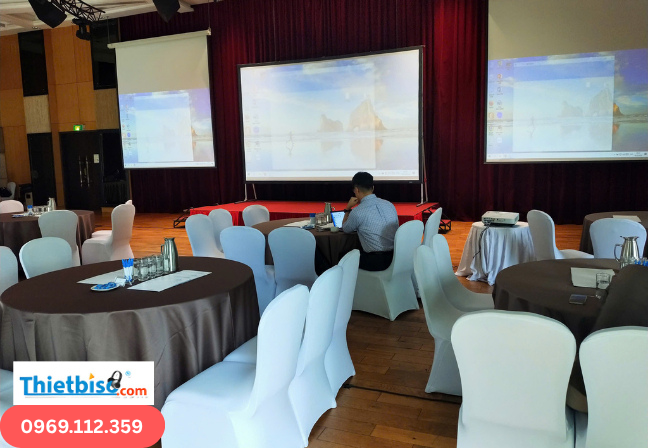 thuê máy chiếu cho sự kiện