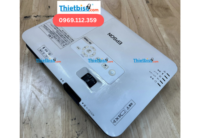 kinh nghiệm chọn mua máy chiếu cũ