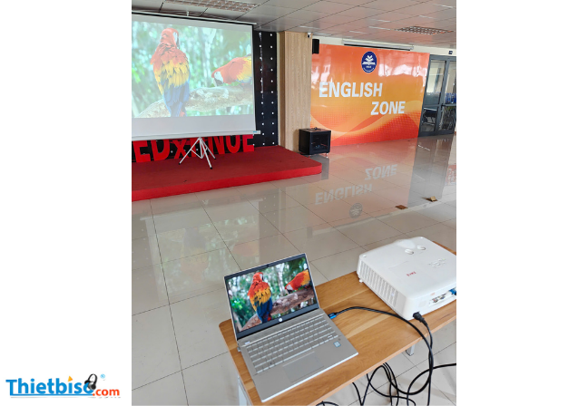 thuê máy chiếu hà nội