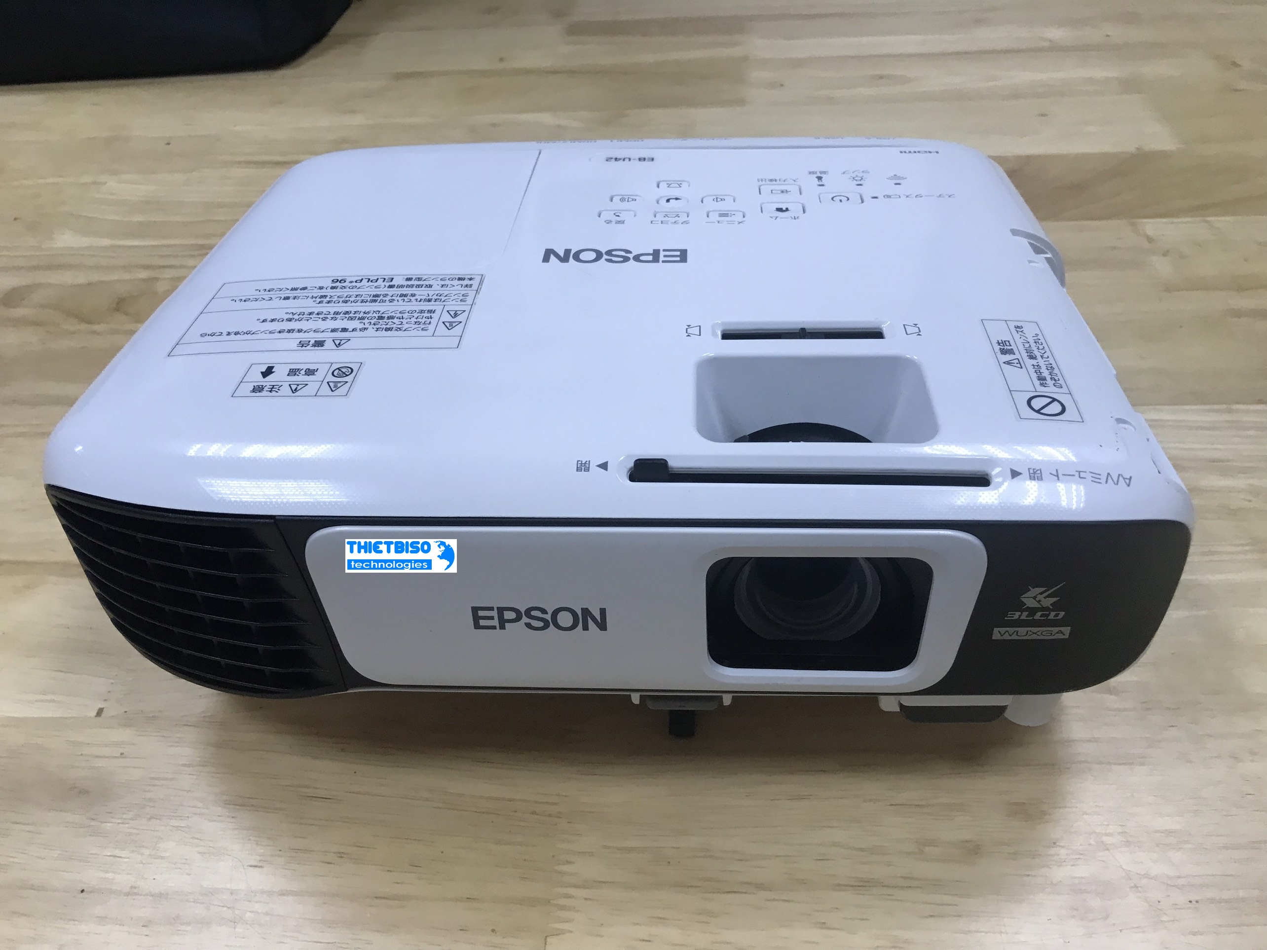 Máy chiếu cũ EPSON EB-U42