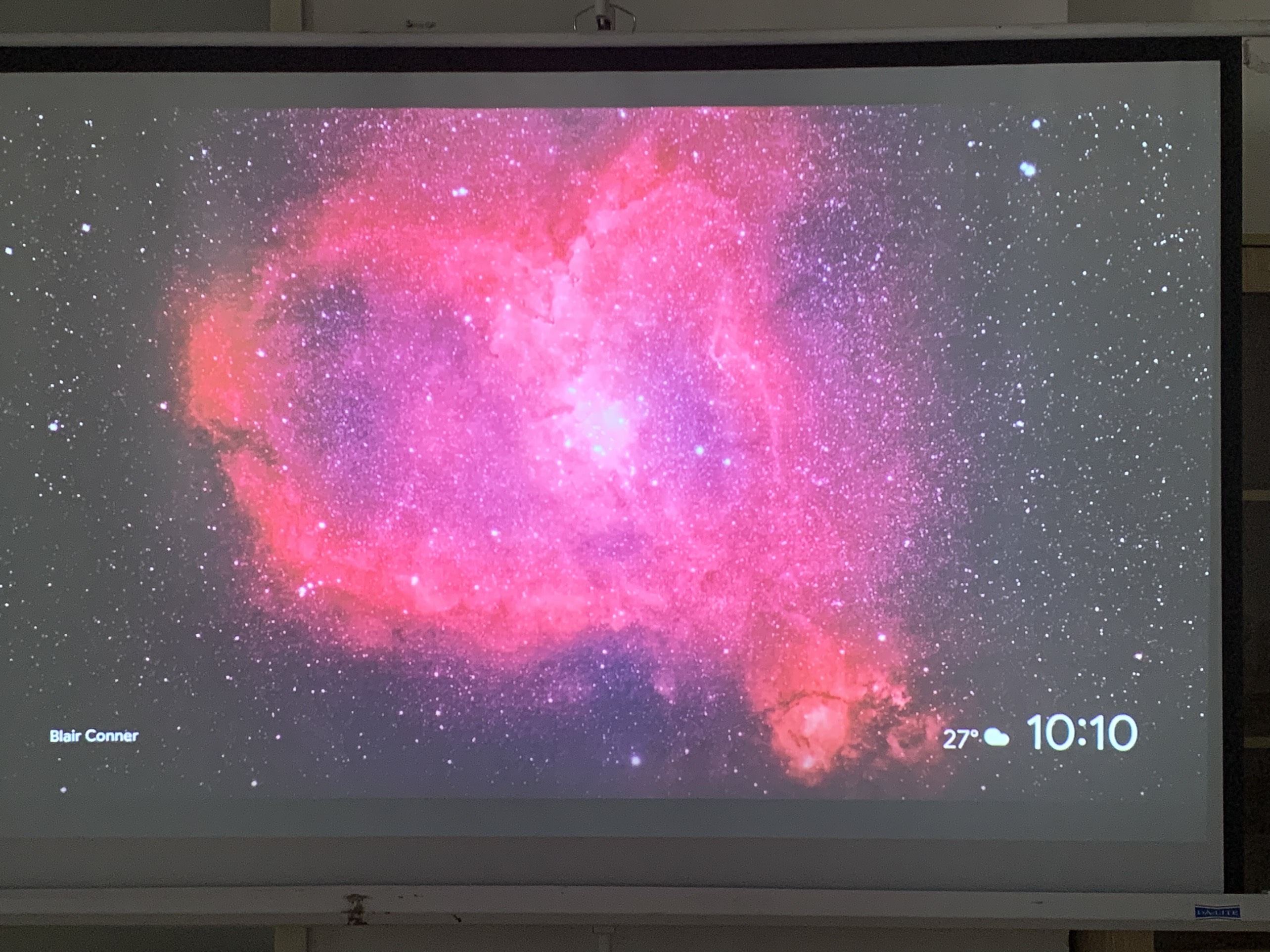 Máy chiếu cũ EPSON EB-1945W giá rẻ