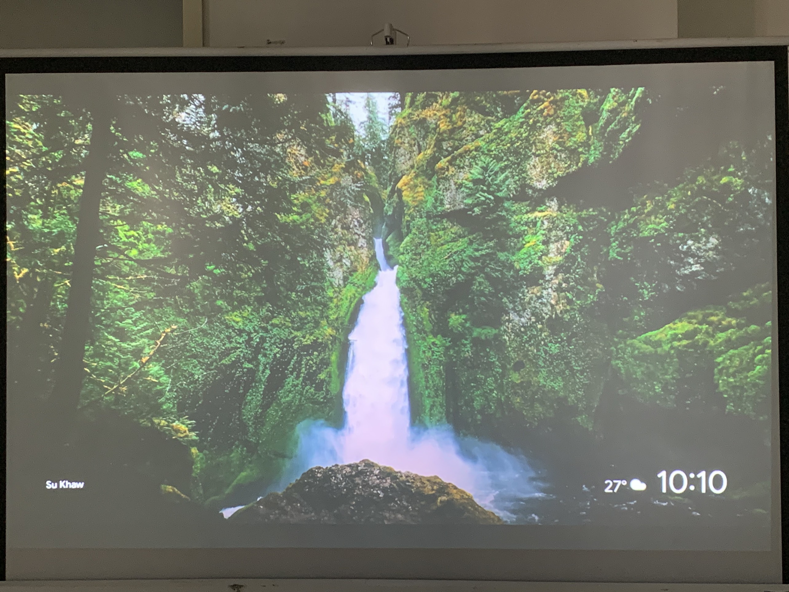 Máy chiếu cũ EPSON EB-1945W giá rẻ