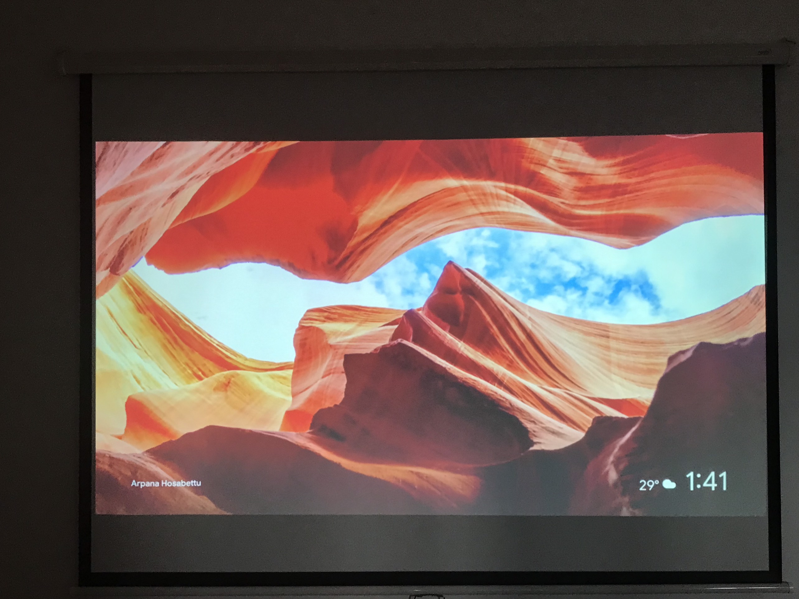 Máy chiếu cũ EPSON EB-U32