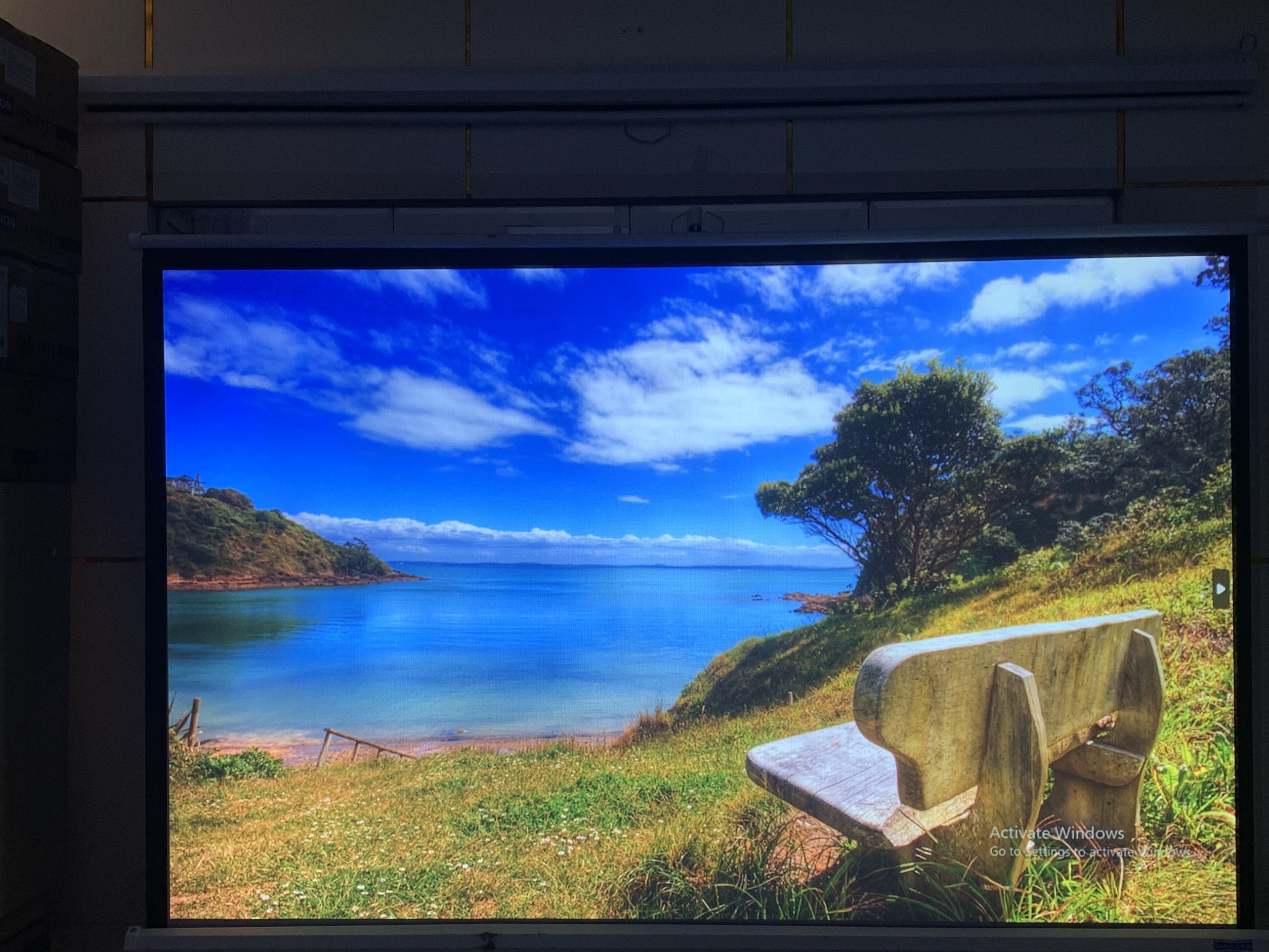 Máy chiếu cũ EPSON EB-2165W