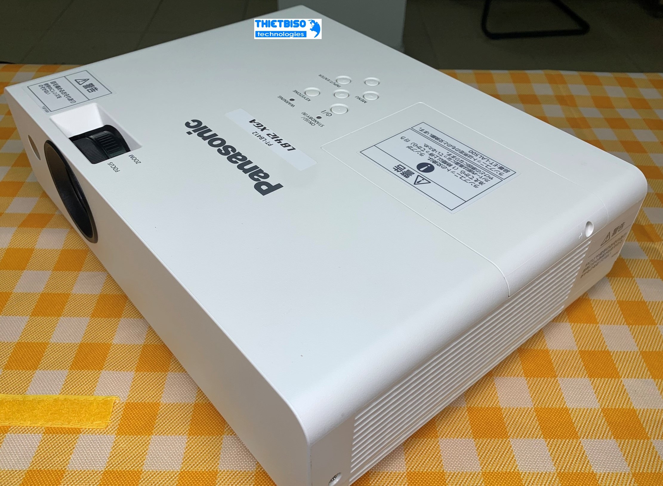 Máy chiếu cũ PANASONIC PT LB-412