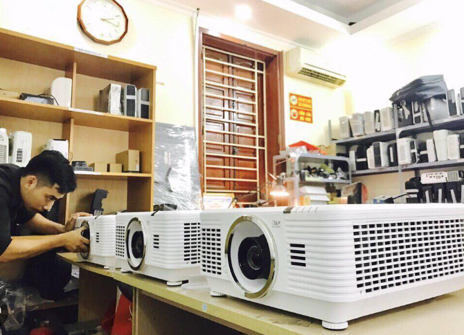 Sửa máy chiếu tại Huế