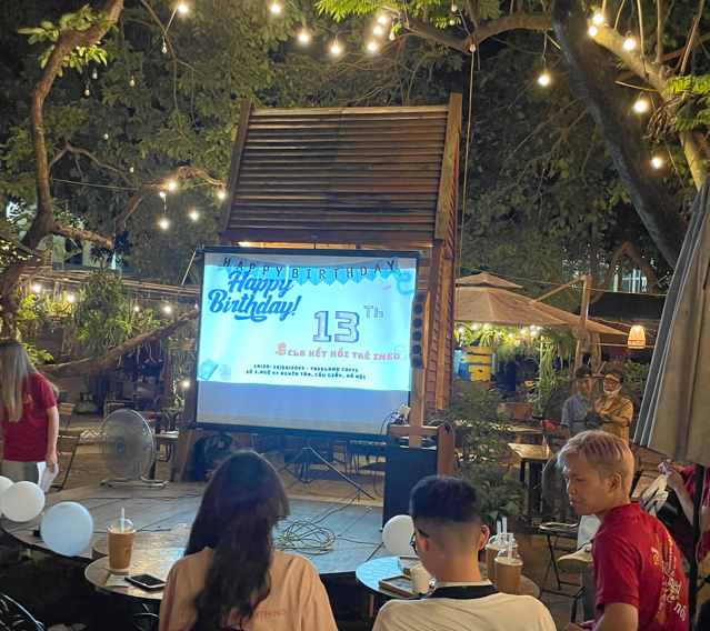 Cho thuê máy chiếu mini